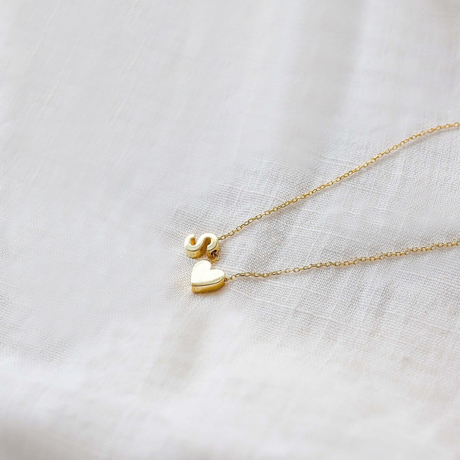 Lettre du Cœur – Collier Personnalisé avec Initiale