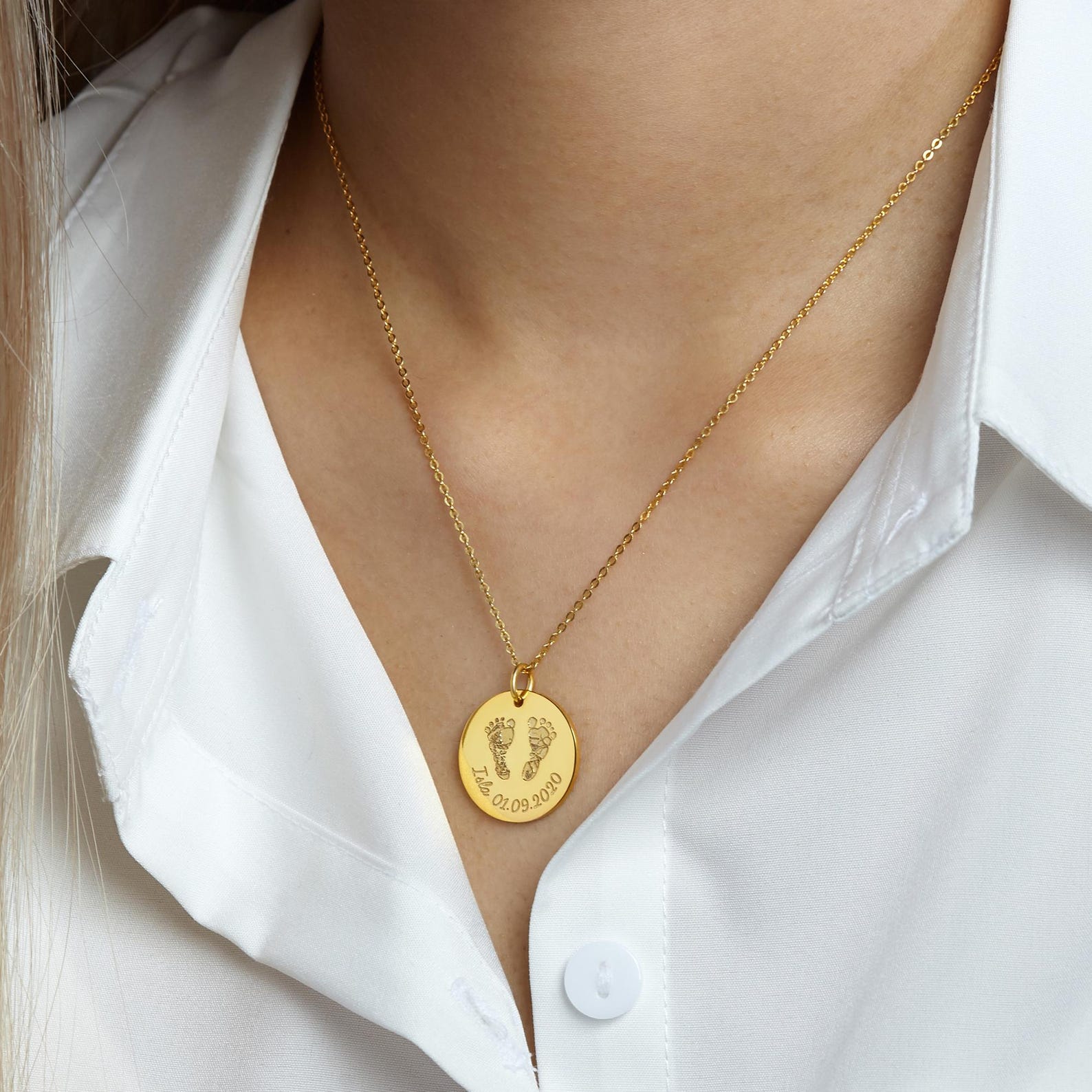 Petits Pas – Collier Personnalisé avec Empreintes