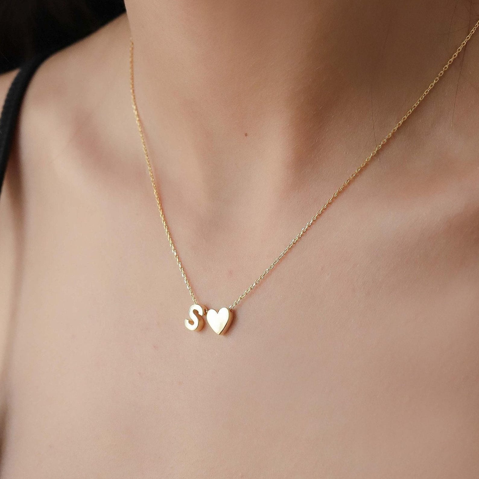 Lettre du Cœur – Collier Personnalisé avec Initiale