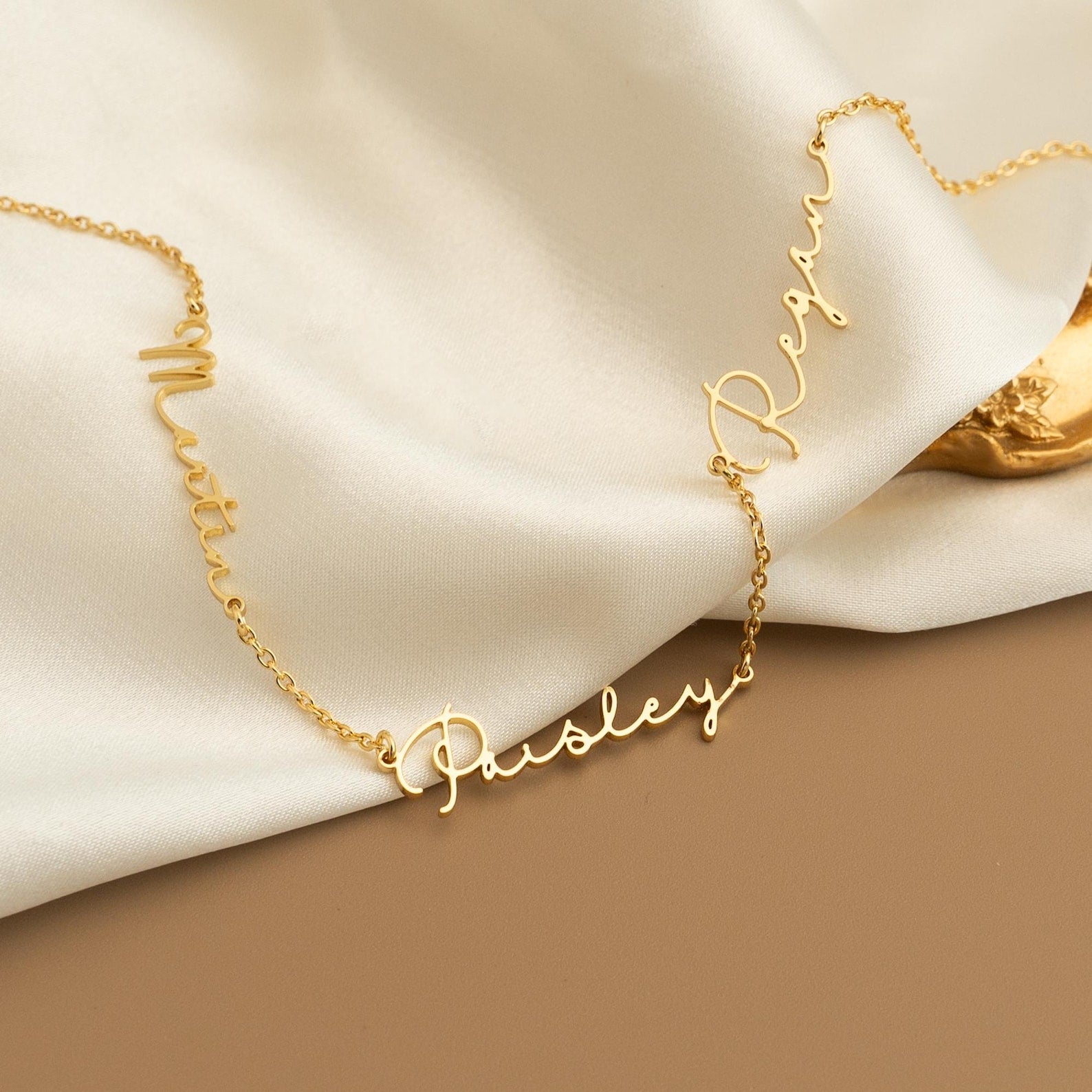 Collier Prénoms Multiples